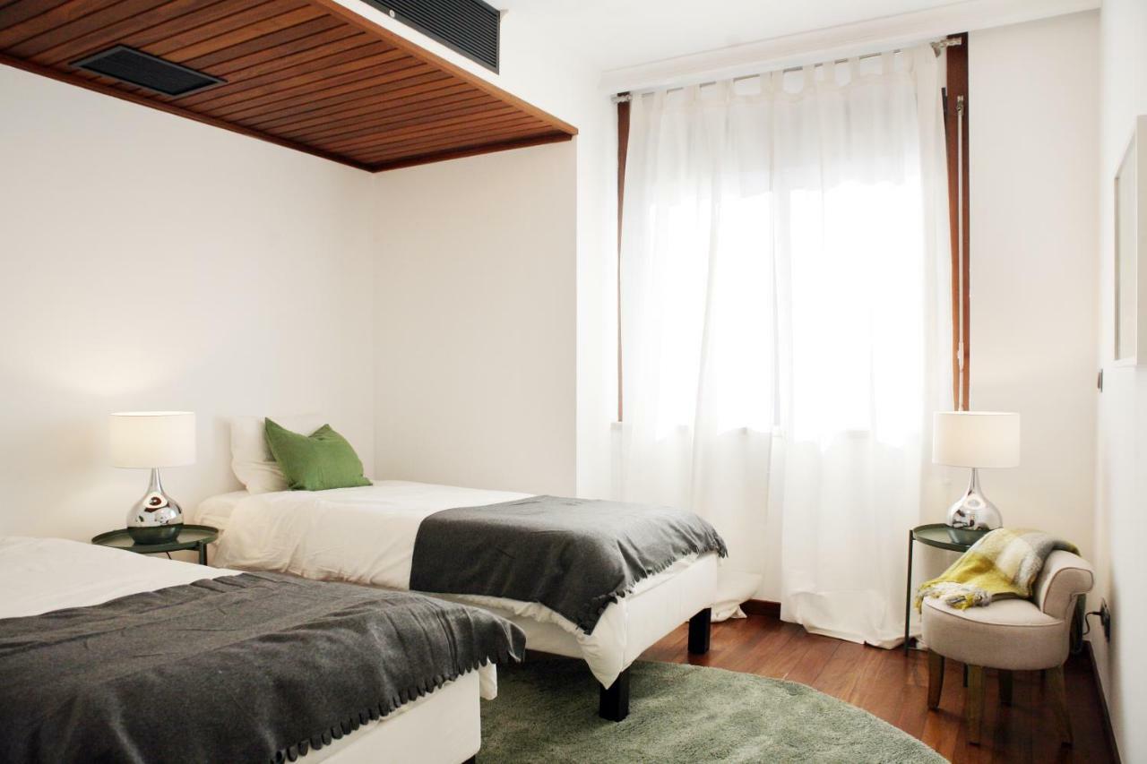 Parque Das Nacoes - Fil Pool Apartment Lisbon Luaran gambar