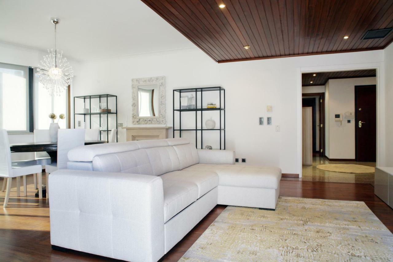 Parque Das Nacoes - Fil Pool Apartment Lisbon Luaran gambar