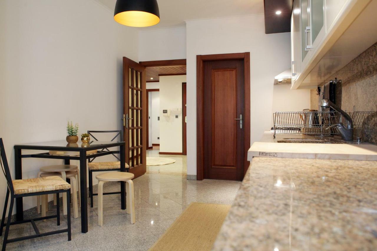 Parque Das Nacoes - Fil Pool Apartment Lisbon Luaran gambar